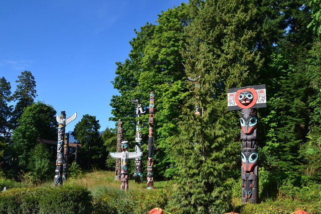 totems Stanley Park